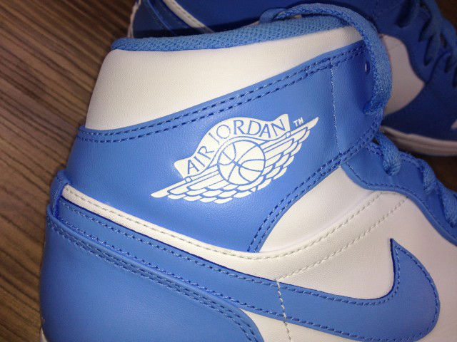 Air Jordan Retro I 1 UNC North Carolina 554724-106 (6)