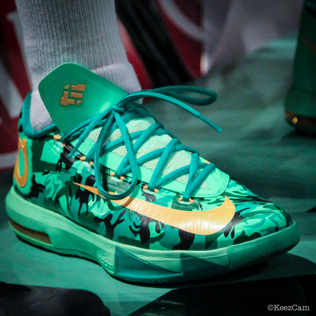 Essence Carson wearing Nike KD VI 6 Easter (4)