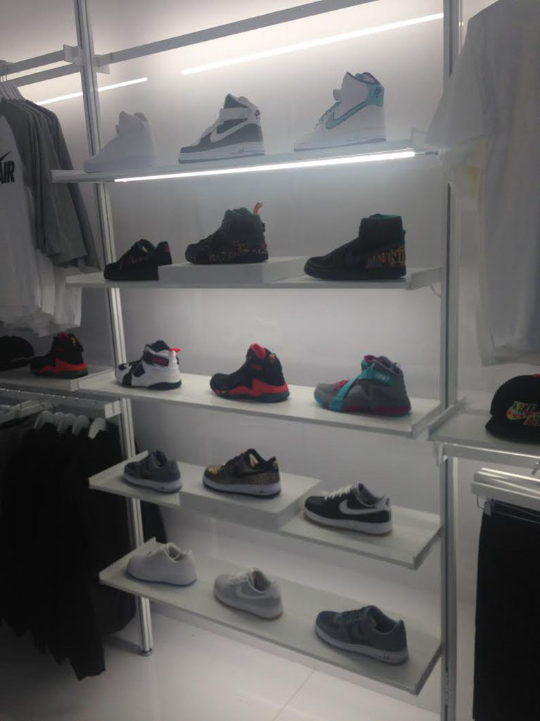 Nike Sportswear Opens Pop-Up Shop in Chicago (8)