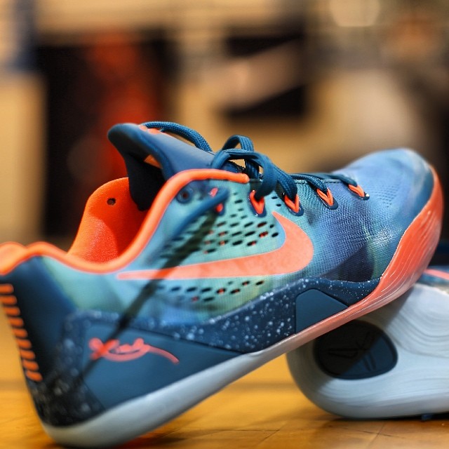 EYBL Introduces the 'Peach Jam' Nike Kobe 9 EM Sole Collector