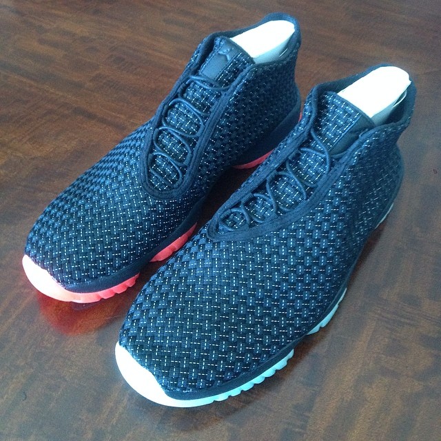 Warren Sapp Picks Up Jordan Future