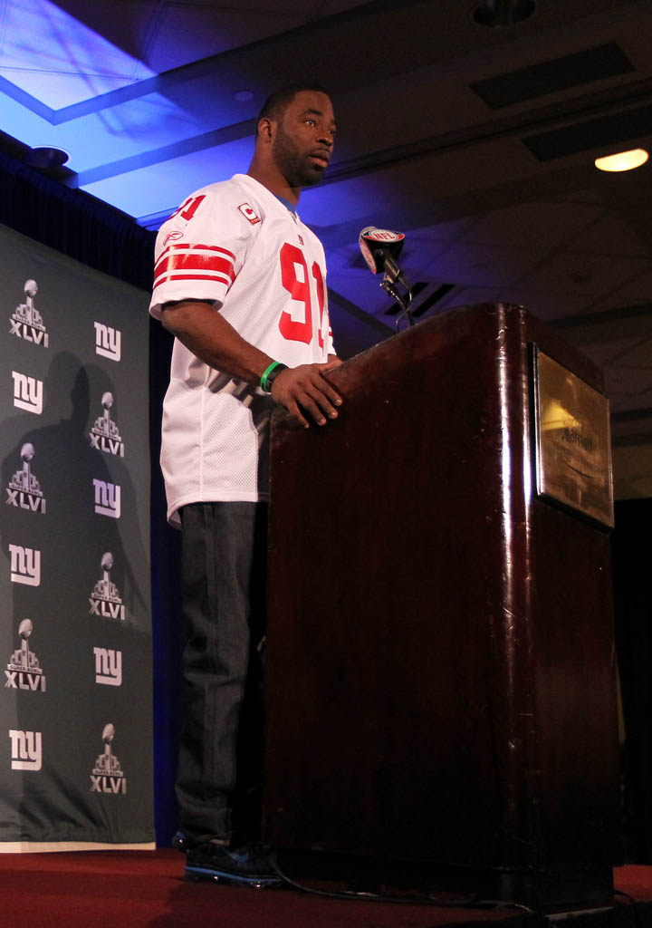 Justin Tuck wearing Nike Air Max 2011