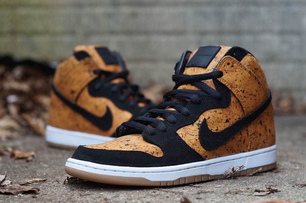 cork dunks nike