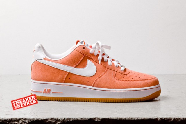 Nike air force 1 suede clearance orange