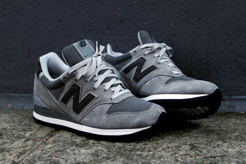 new balance 996 suede trainers in grey