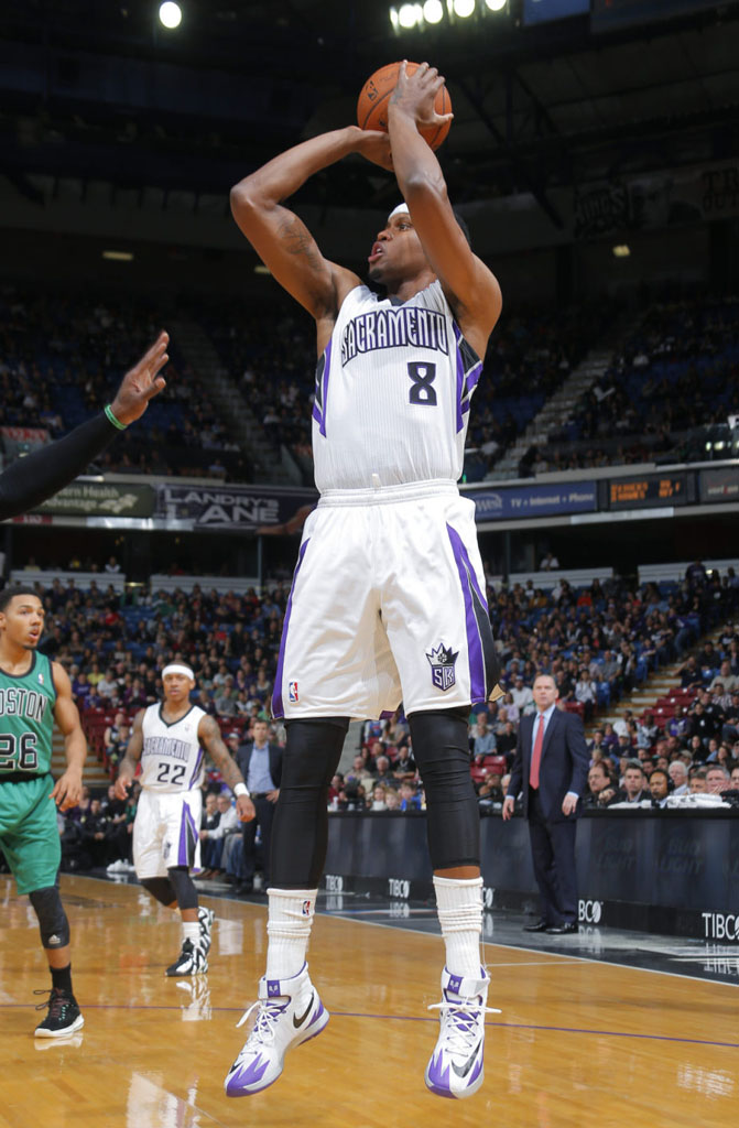 Rudy Gay wearing Nike Zoom HyperRev Home PE