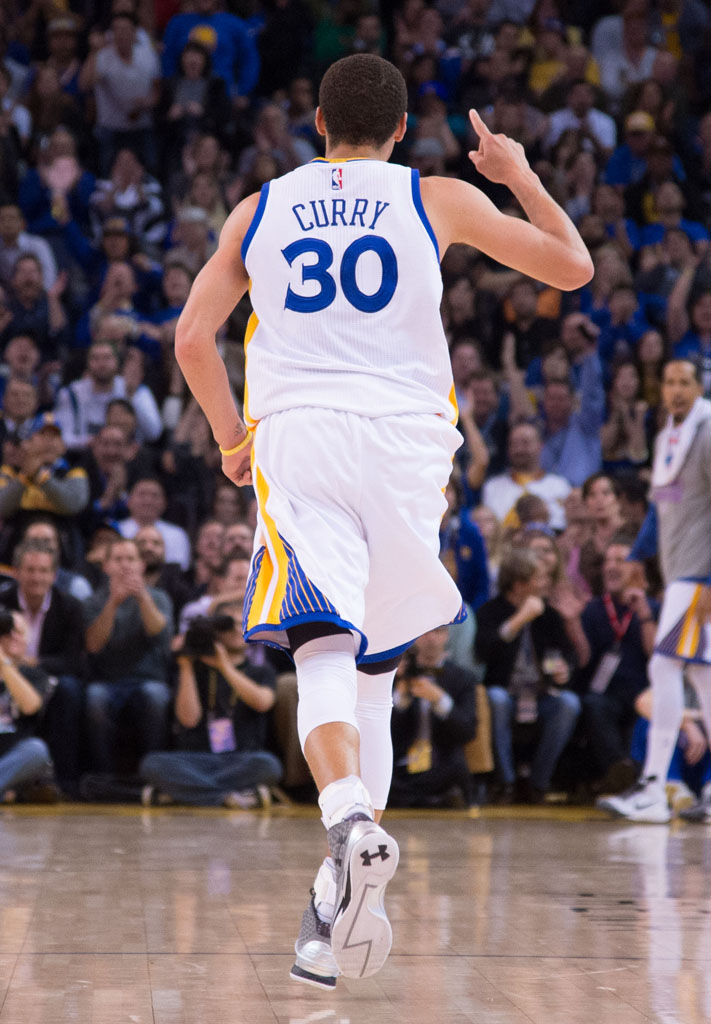 Stephen Curry Scores 51 Points in the BHM Under Armour Curry One (3)