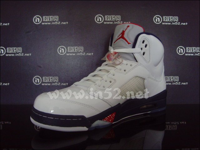 Air Jordan Retro 5 White Midnight Navy Varsity Red 136027-103