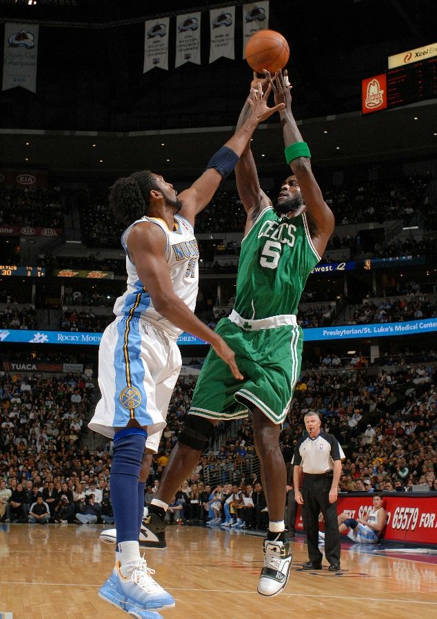 Kevin Garnett wearing the ANTA KG1; Nene wearing the adidas TS Heat Check