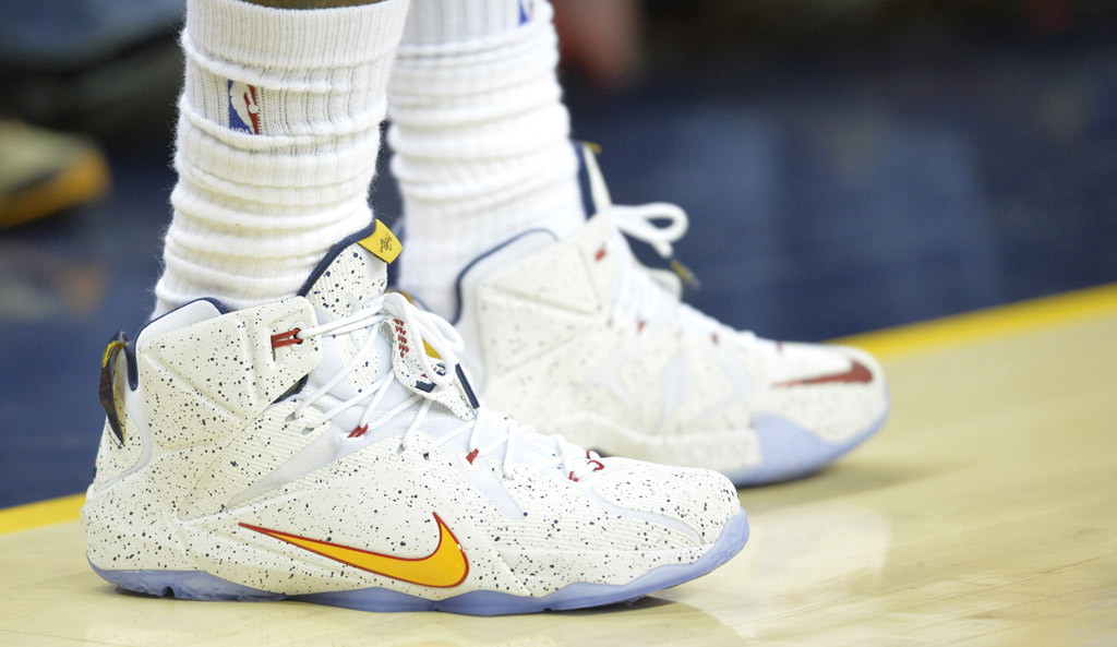 lebron playoff shoes