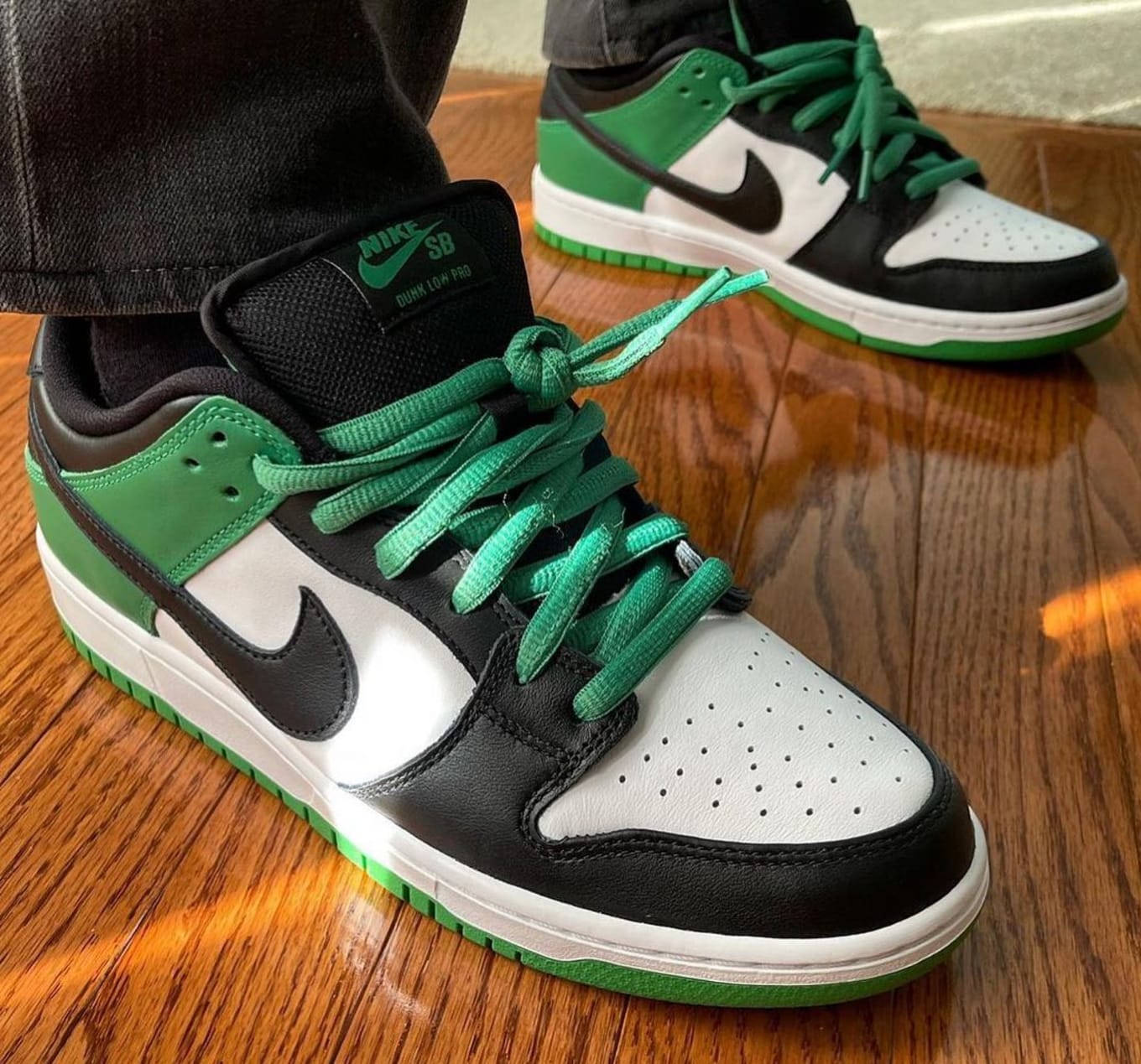 nike dunk low green white