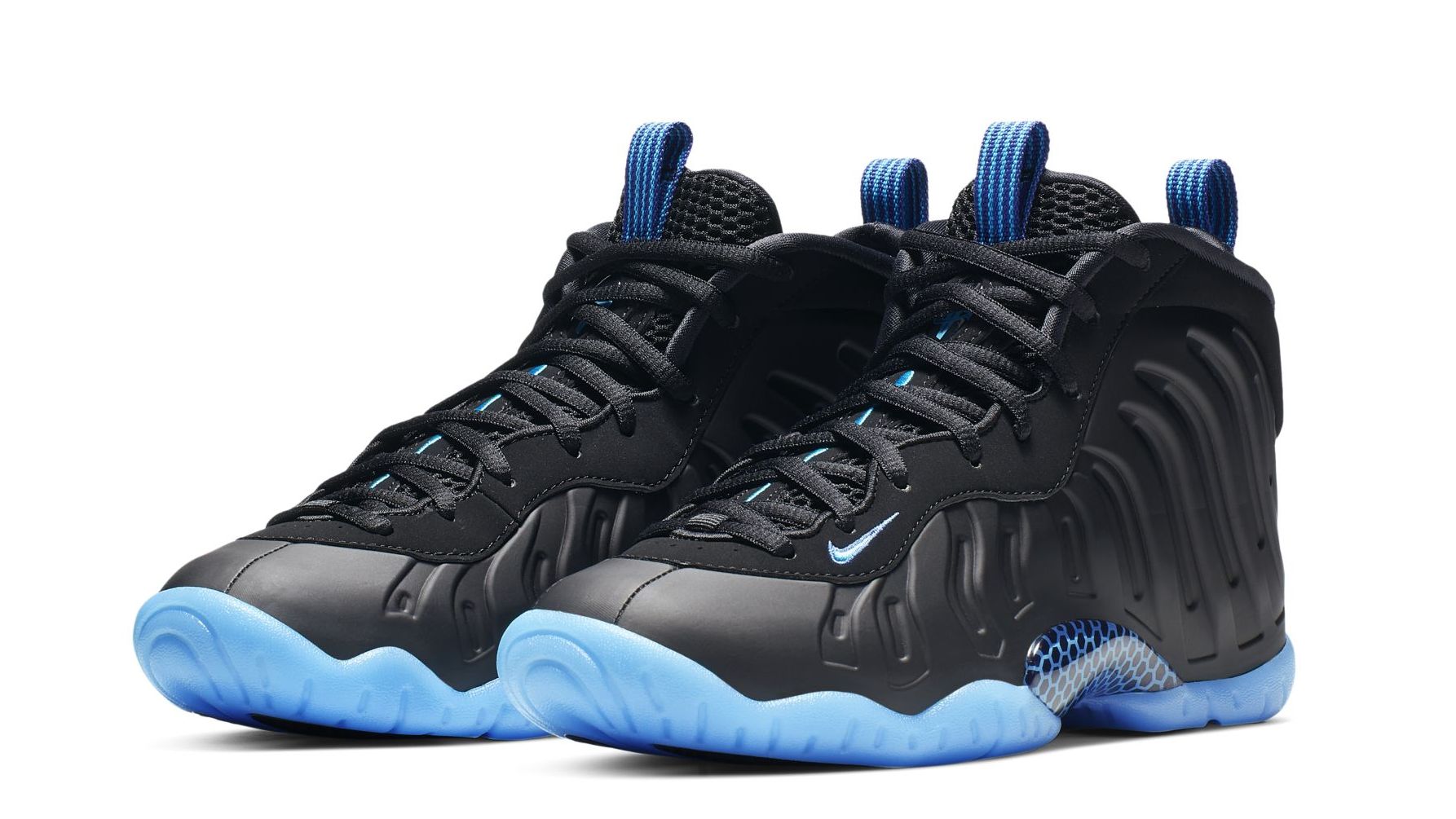 nike air foamposite one qs