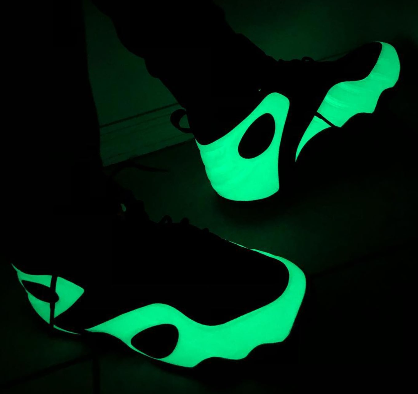 nike zoom rookie glow in the dark