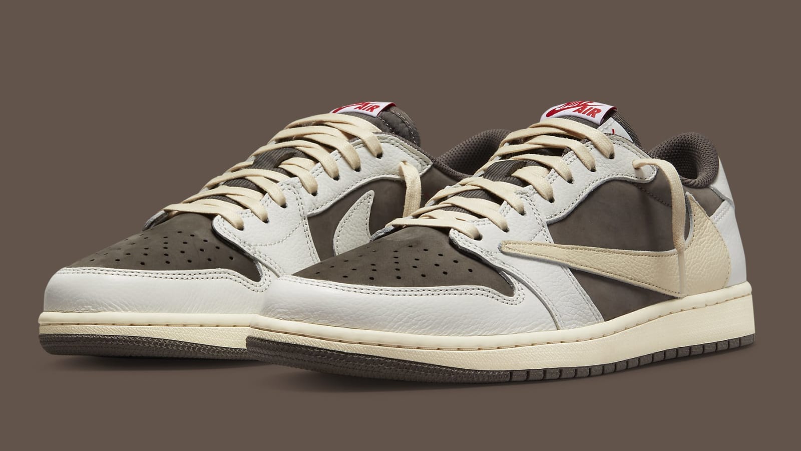 Novo tênis Travis Scott x Air Jordan 1 Low “Reverse Mocha” ganha data