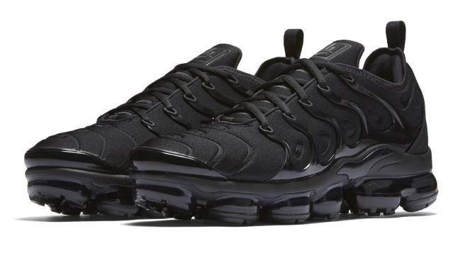 junior nike vapormax plus
