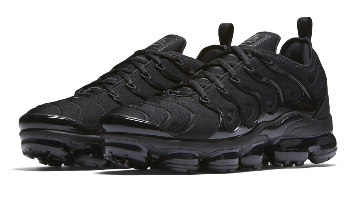 Nike VaporMax Plus 'Triple Black 