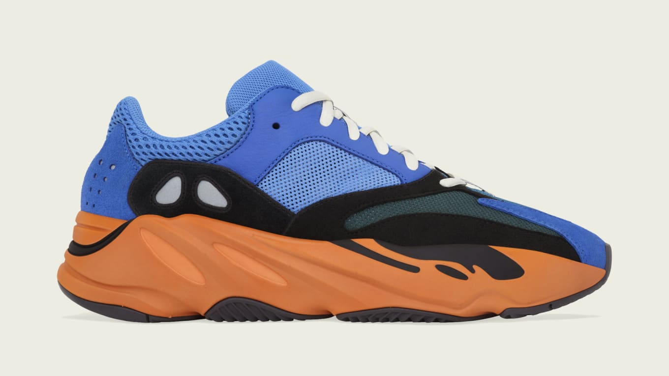 Yeezy 700 april