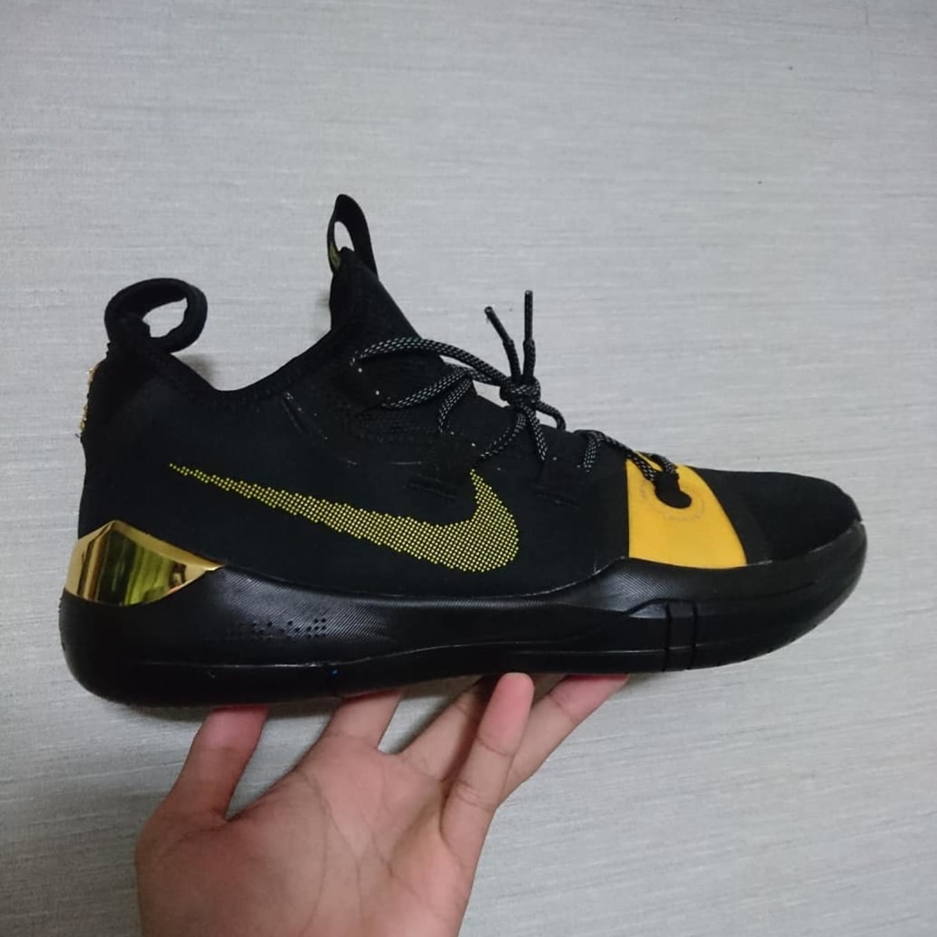 kobe ad gold and black