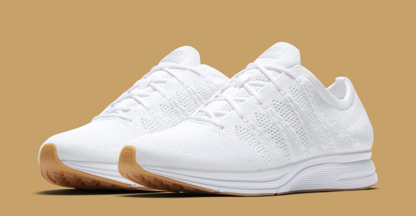 nike flyknit trainer white