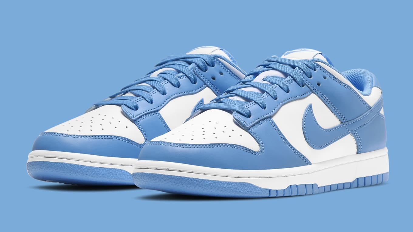 jordan dunks blue