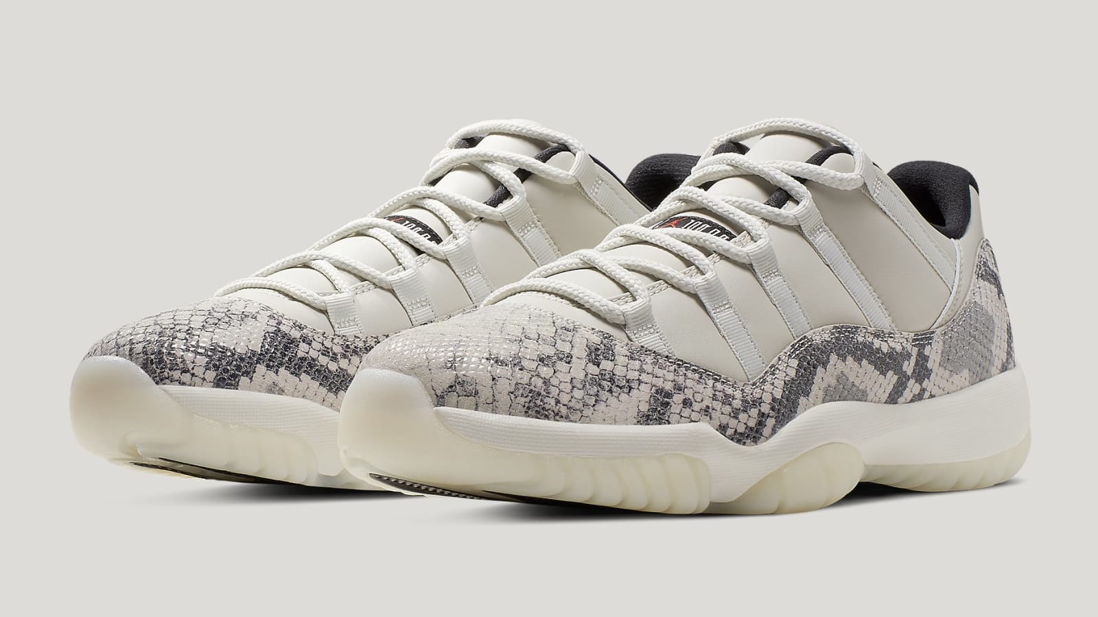 Air Jordan 11 Low Snakeskin 