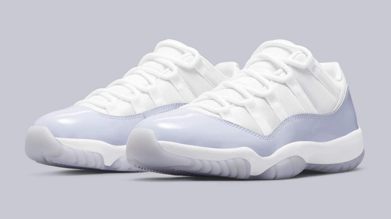 Air Jordan 11 Low Women's 'Pure Violet 