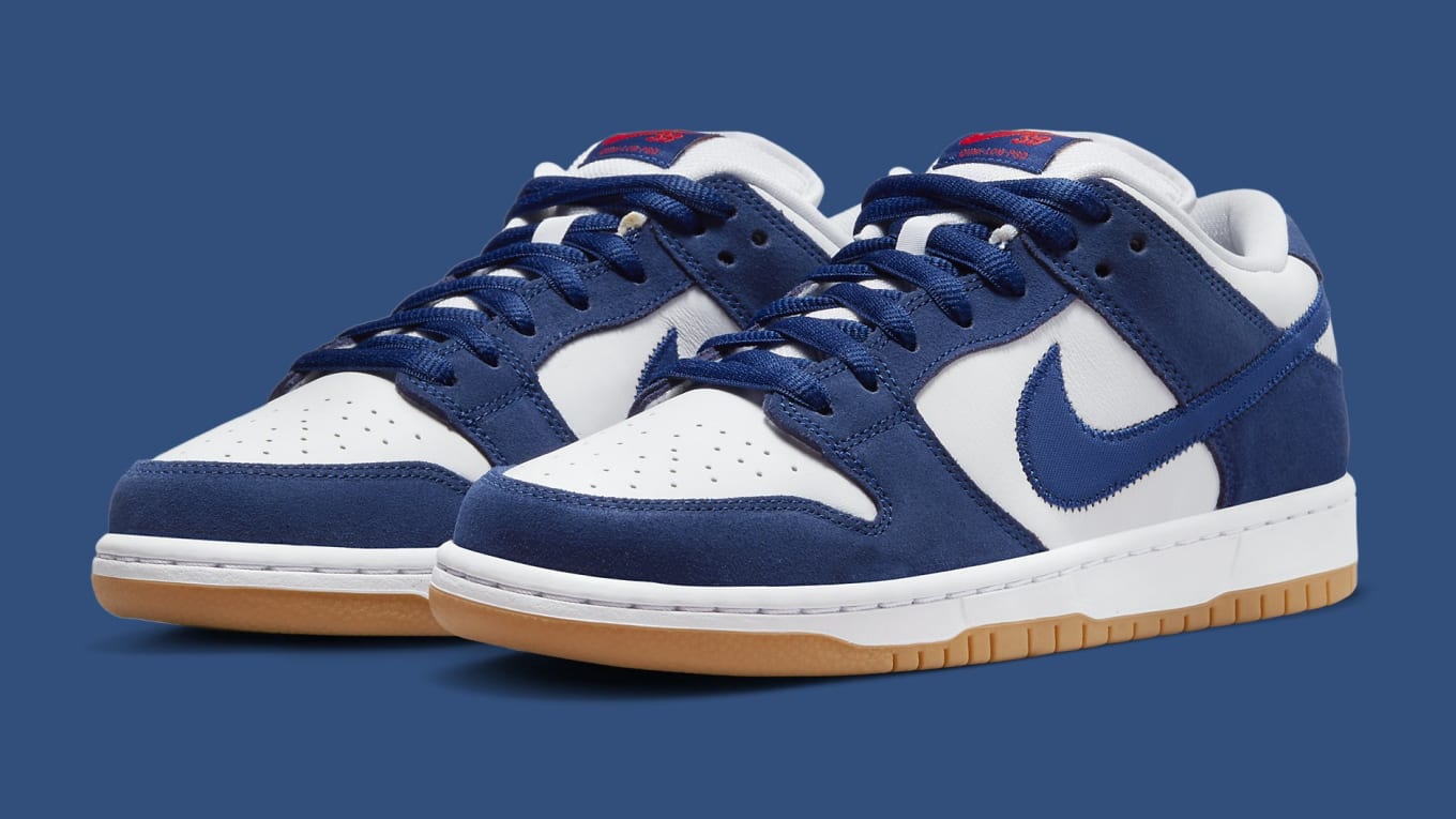 nike sb dunk blue and white