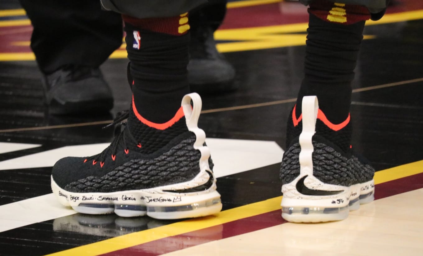 lebron 15 crimson