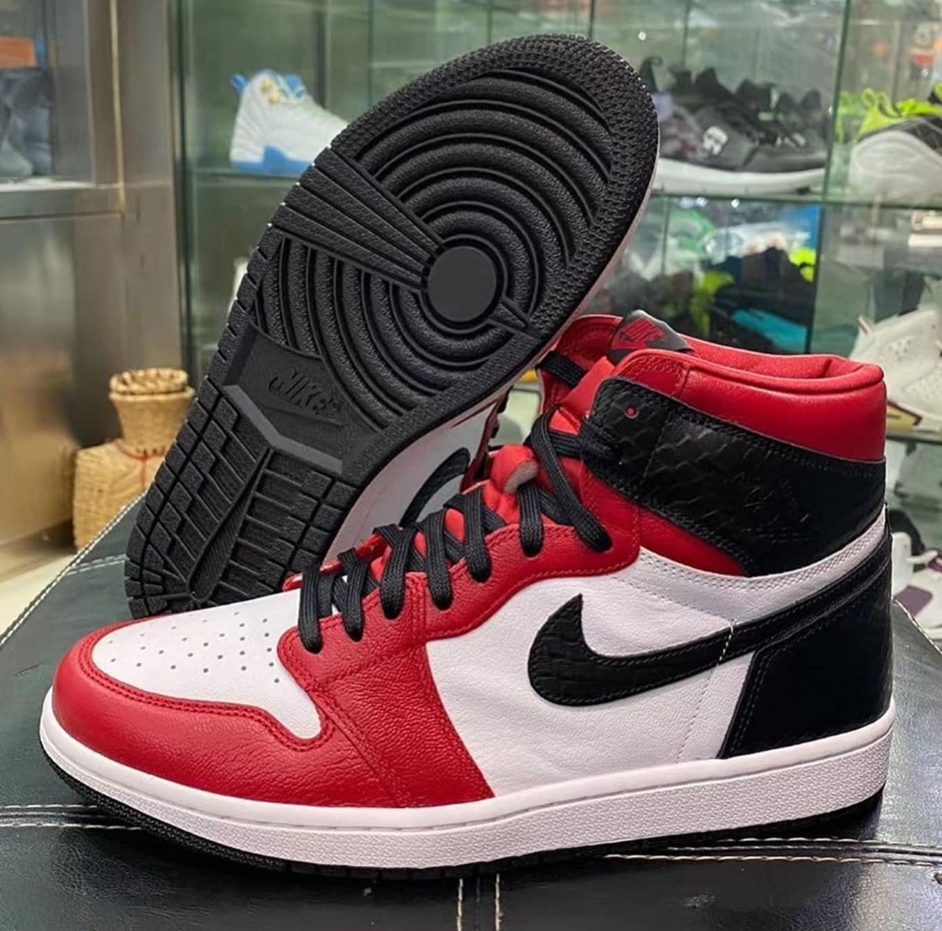 retro 1 satin