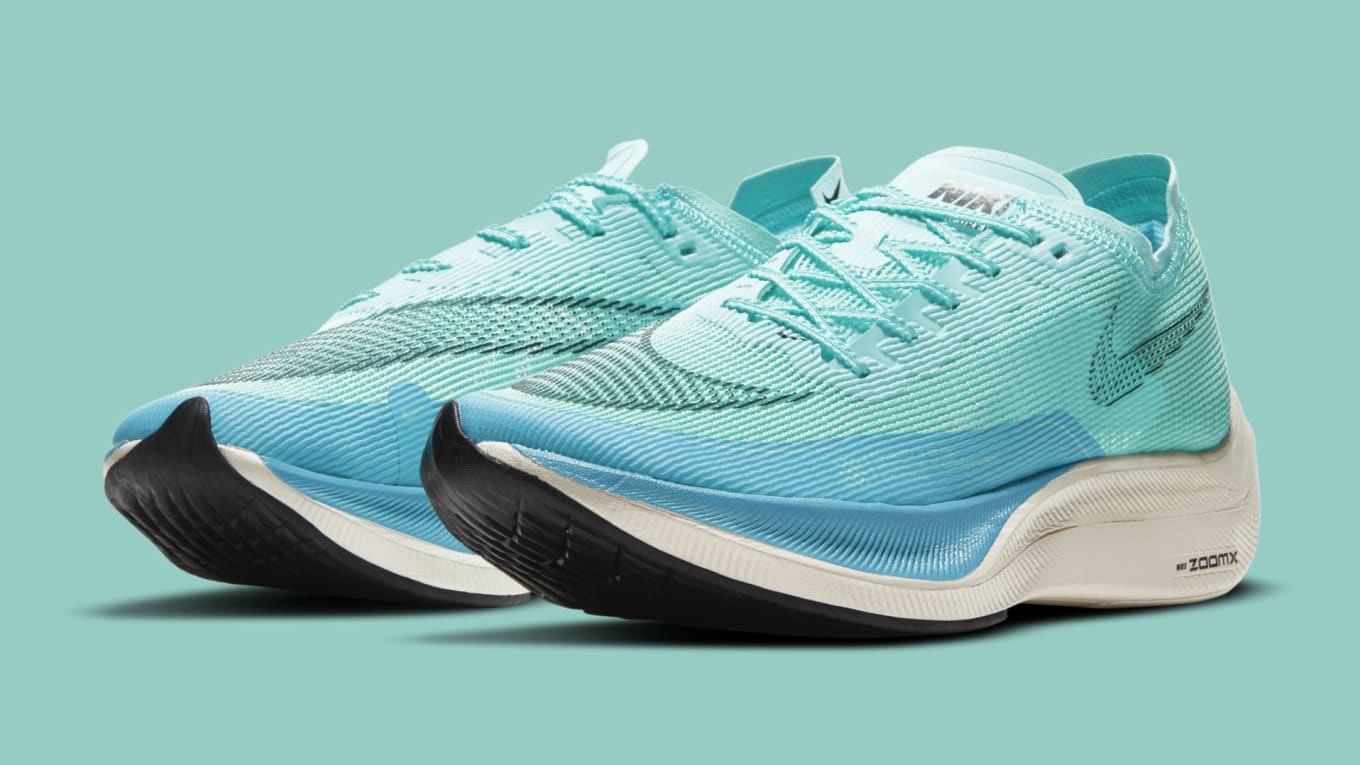 zoomx vaporfly next sneakers
