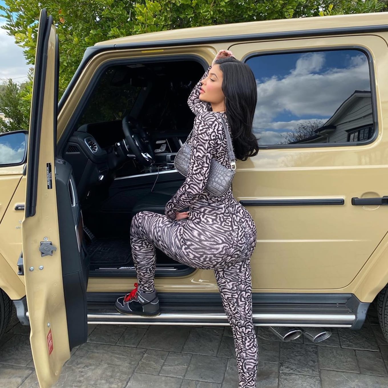 Kylie jenner dunks