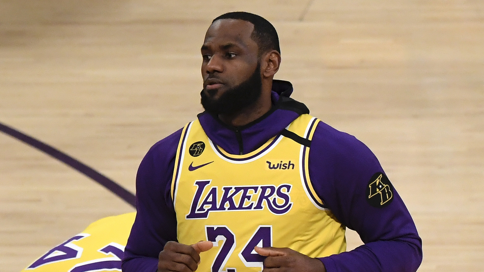 lebron kobe shoes tribute