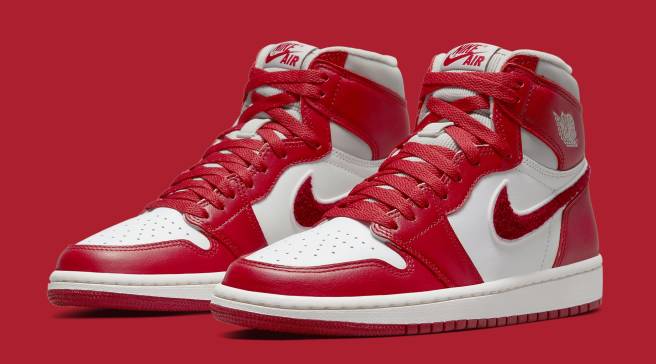 red air jordan 1 womens
