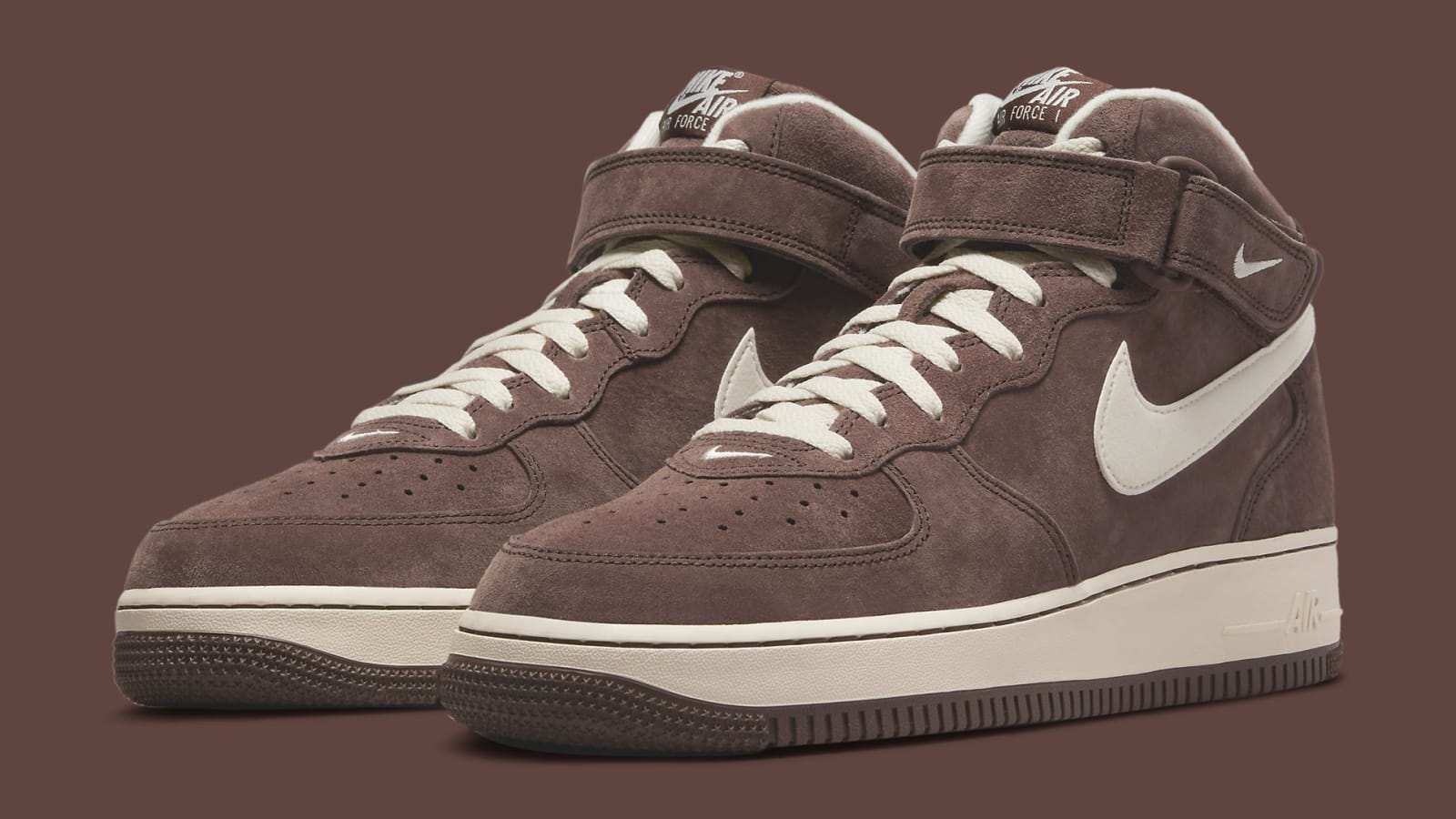 Music - Nike Air Force 1 Mid 