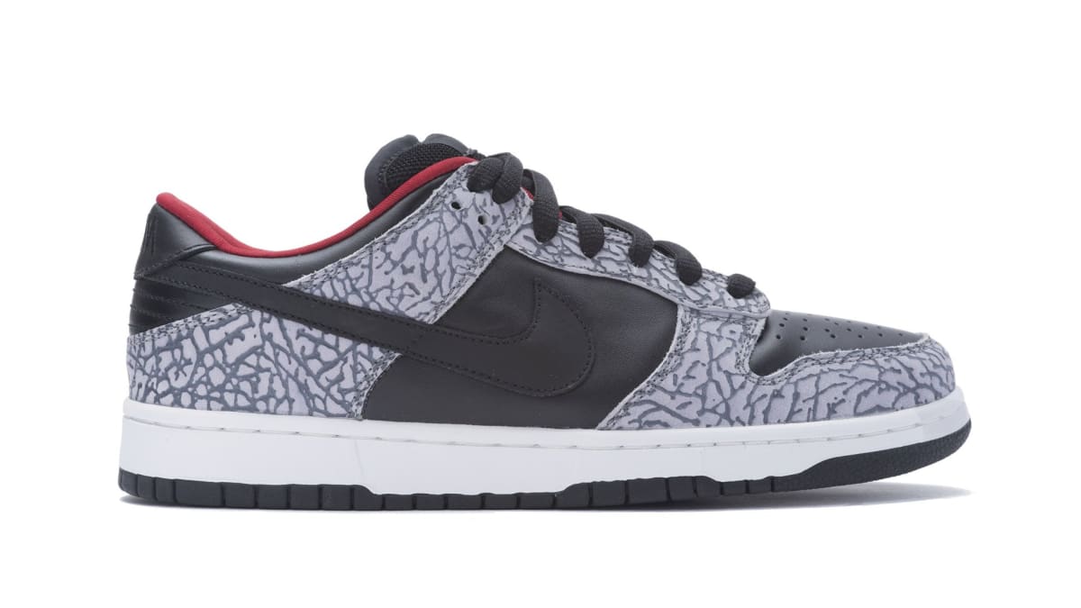 nike sb dunk low supreme black cement