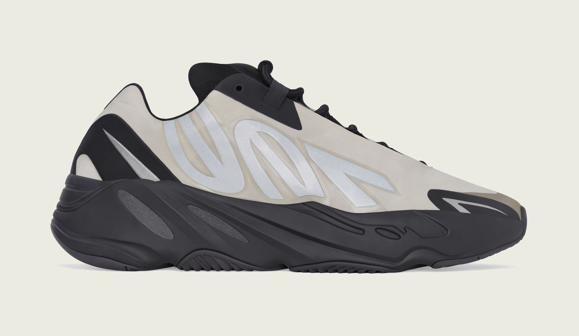 do yeezy 700s run small