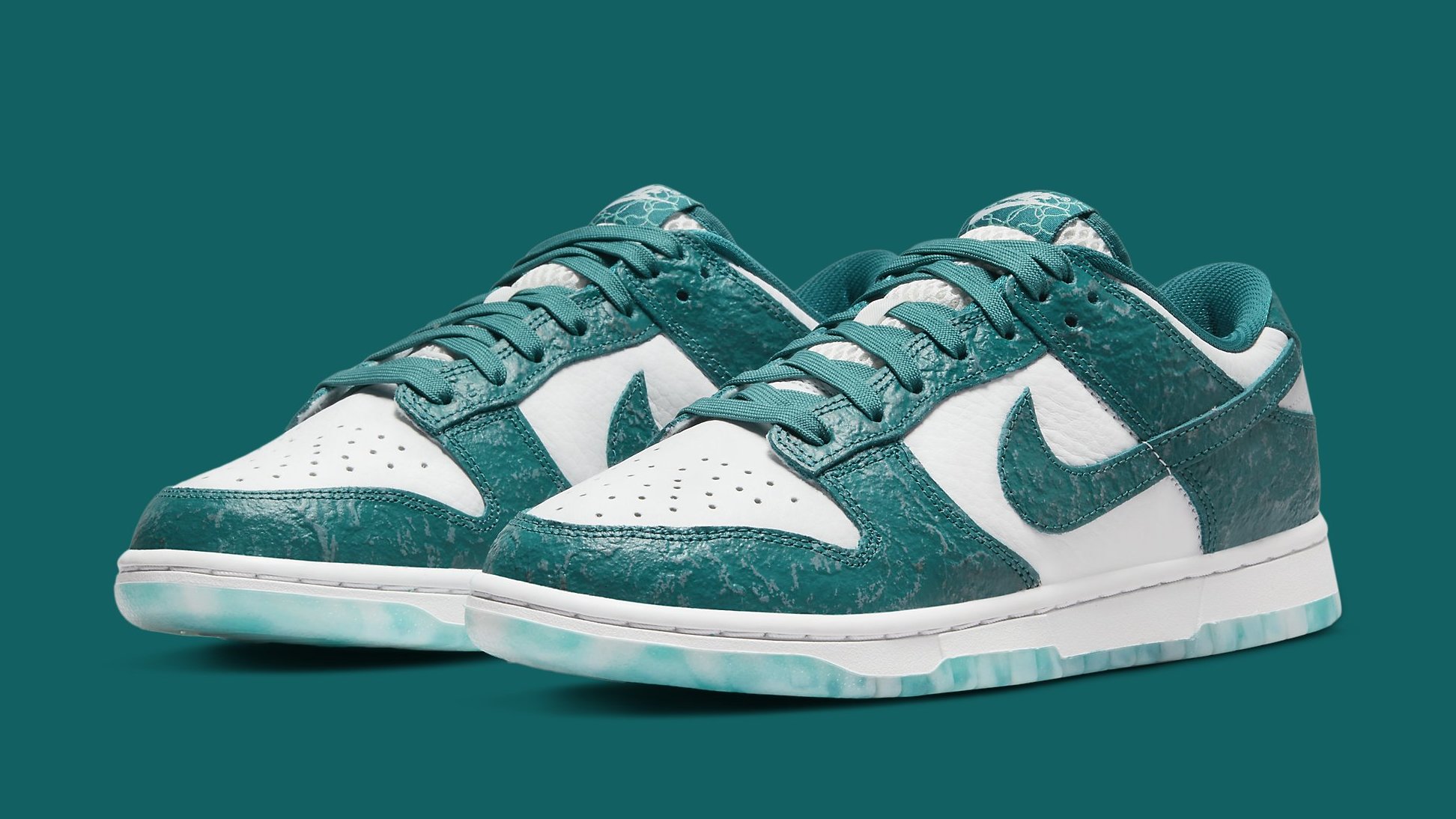 NIKE WMNS DUNK LOW \