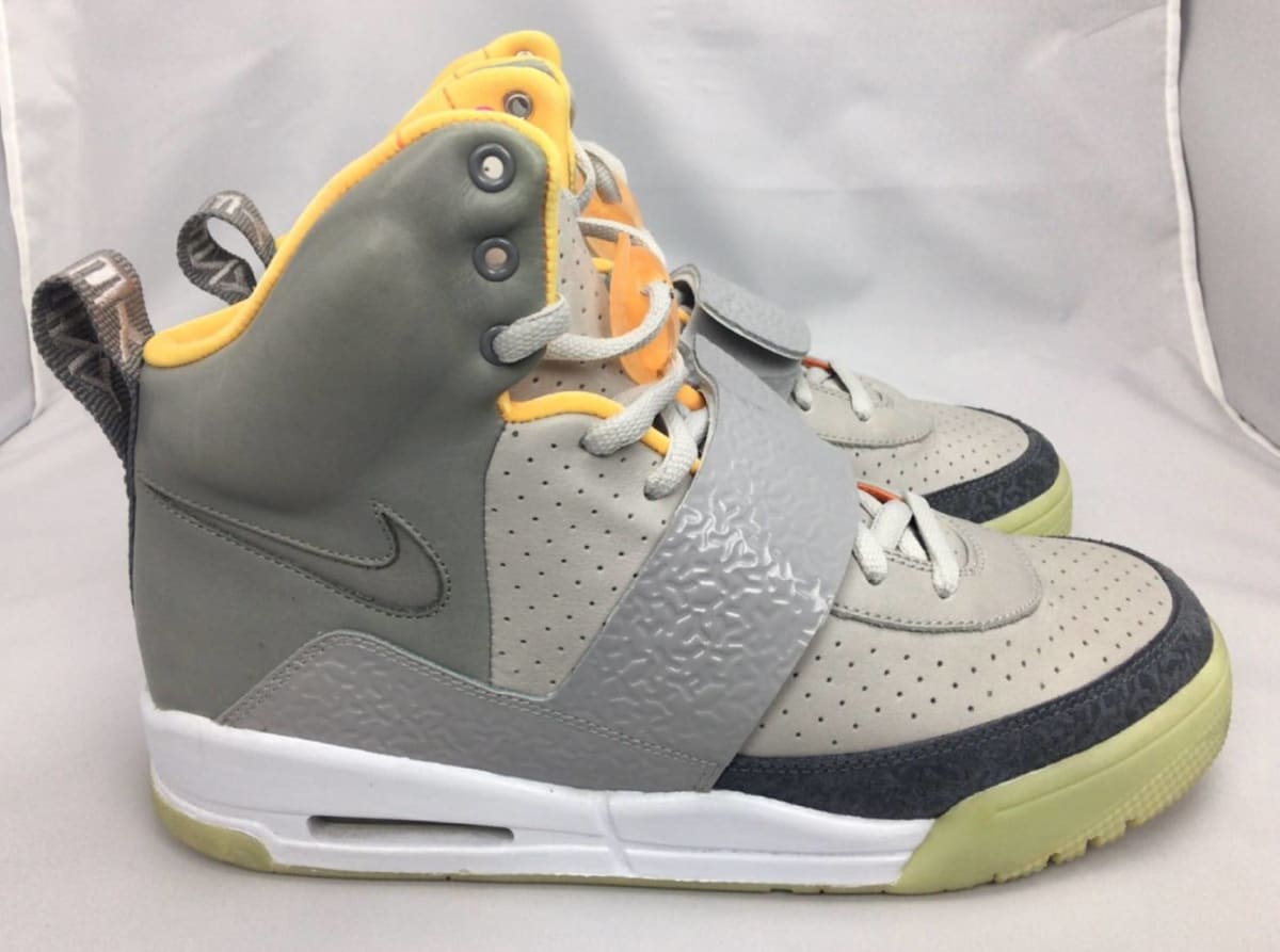 nike yeezy 1 grammy
