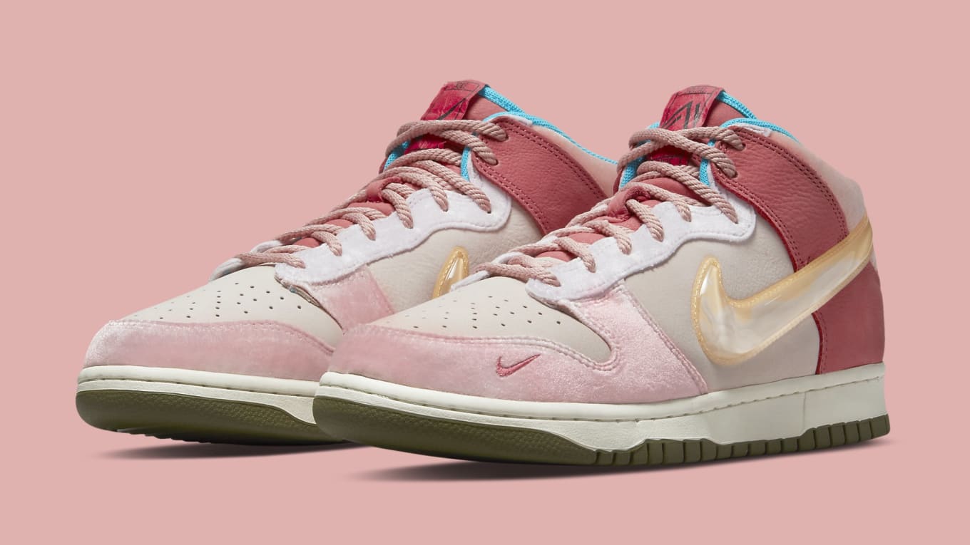 Social Status x Nike Dunk 'Free Lunch