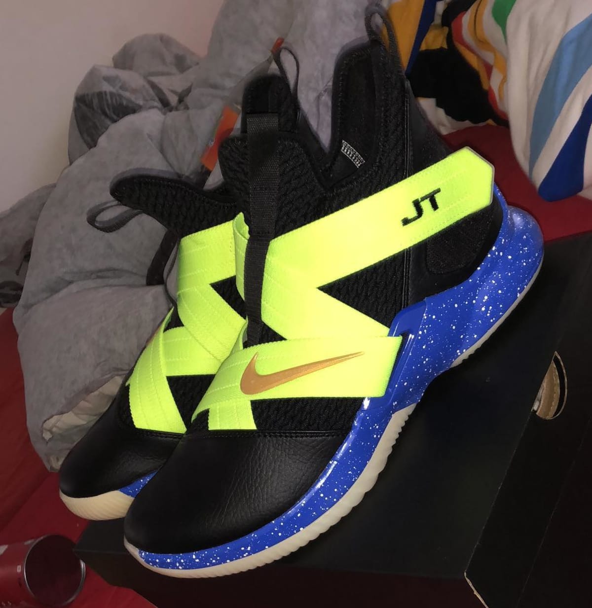 lebron soldier 1 black and gold