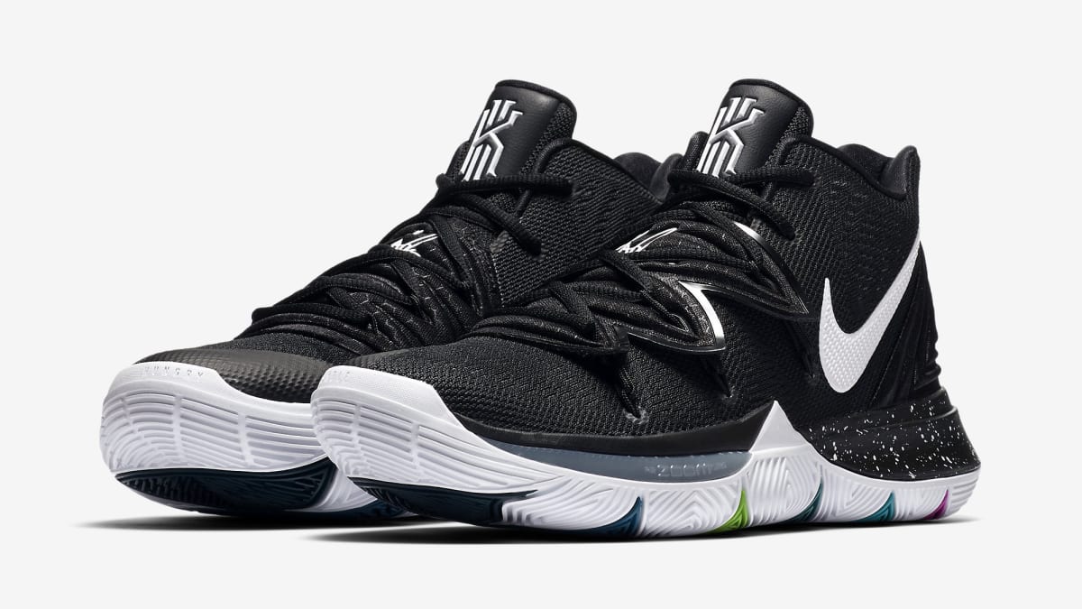 do kyrie 5 run small