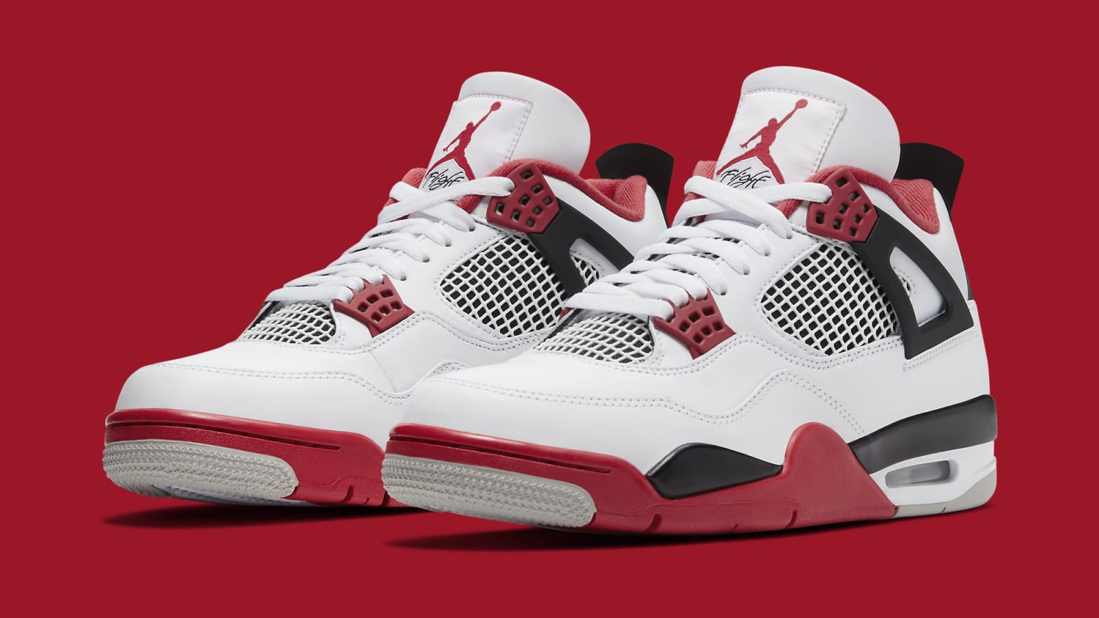Air Jordan 4 "Fire Red" Officially Revealed: Detailed Photos