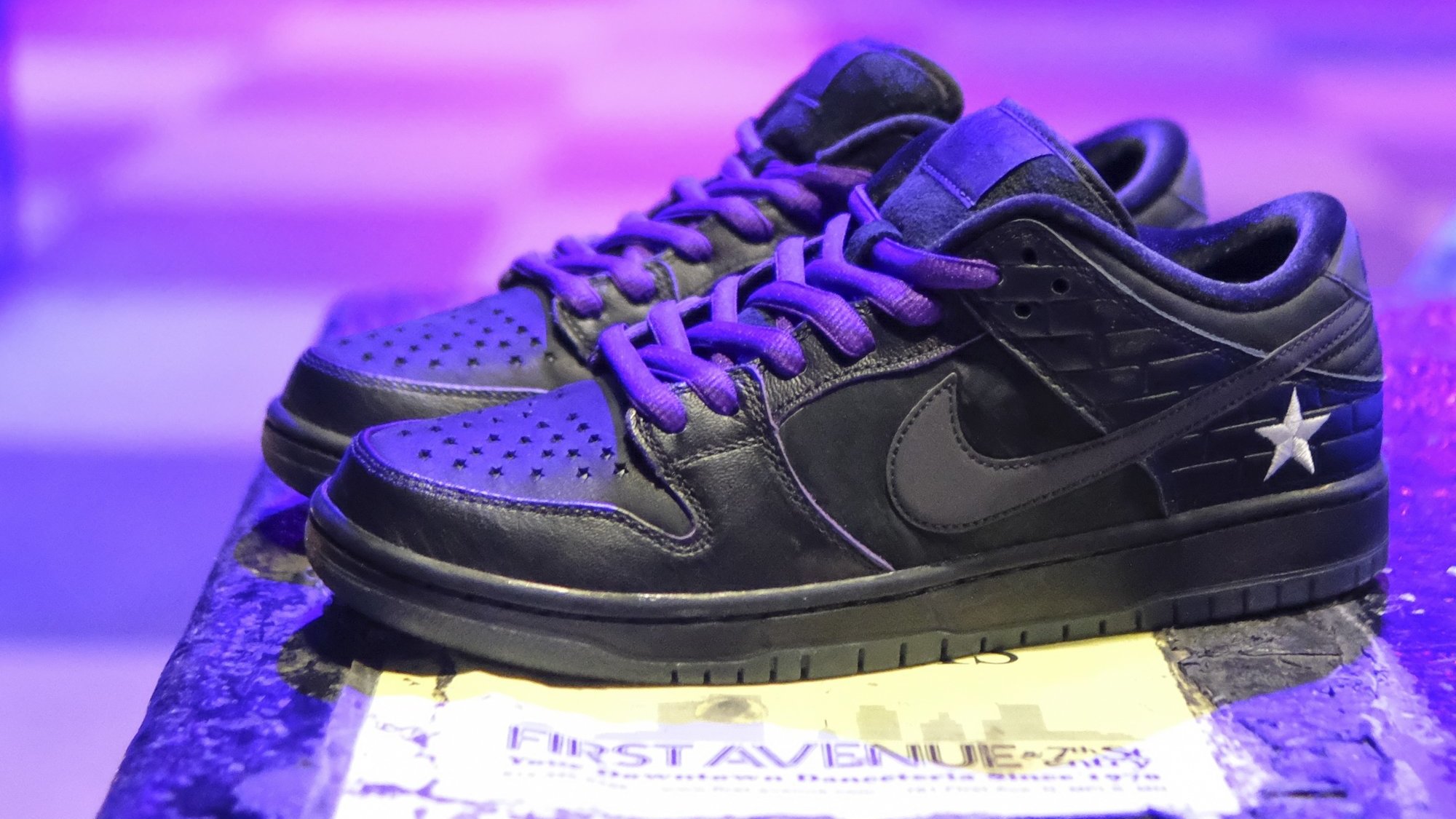 nike sb dunk first release