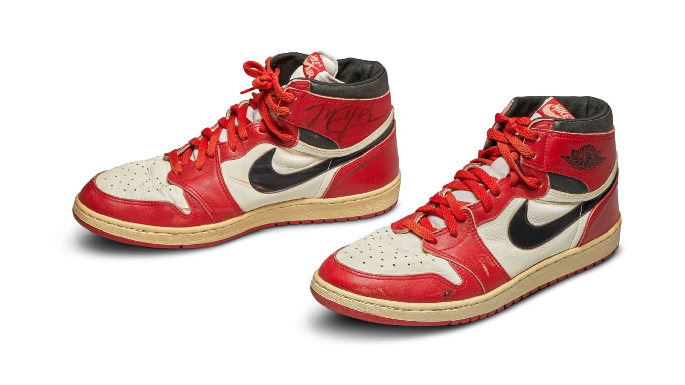 1985 air jordan chicago 1's