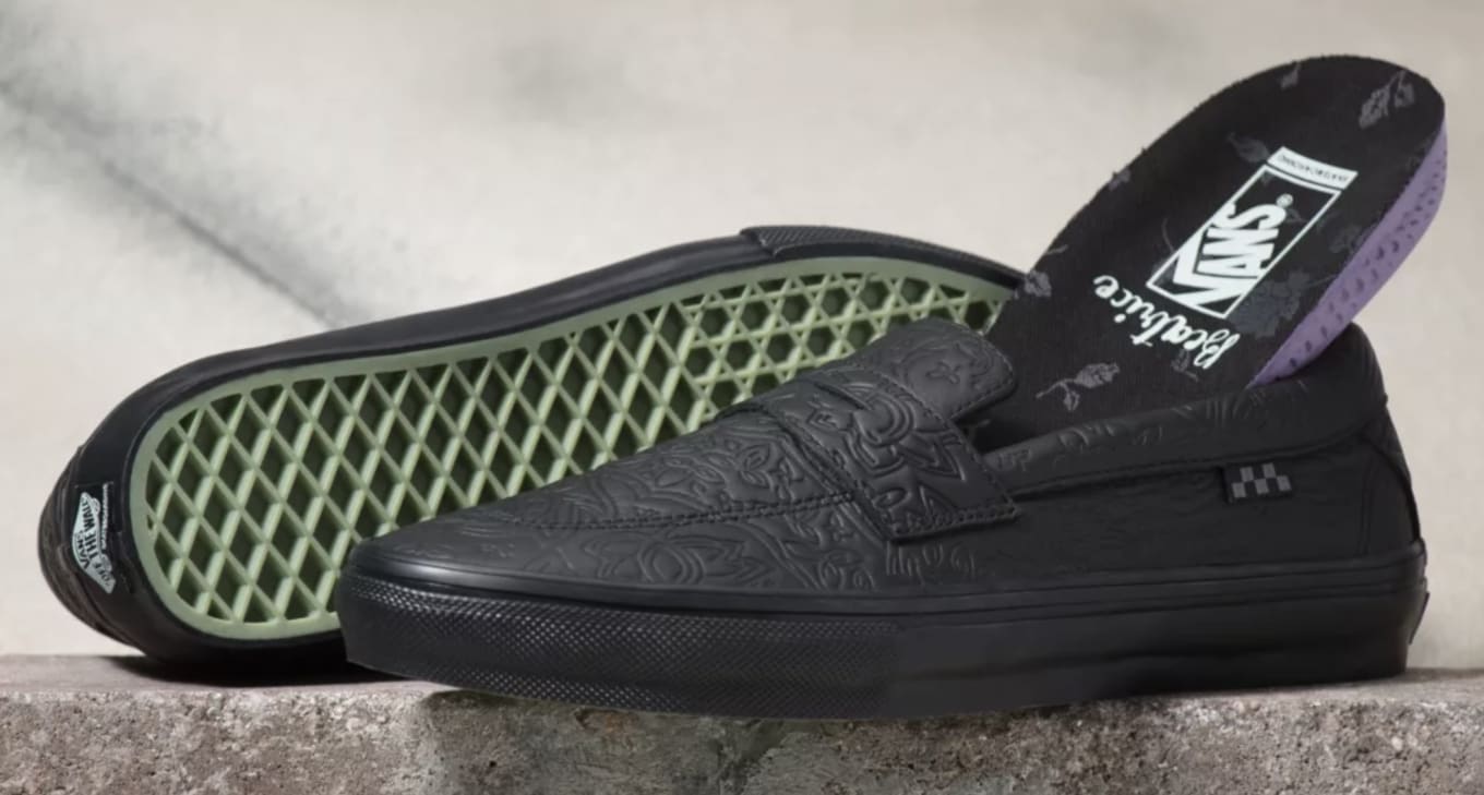 skater vans black