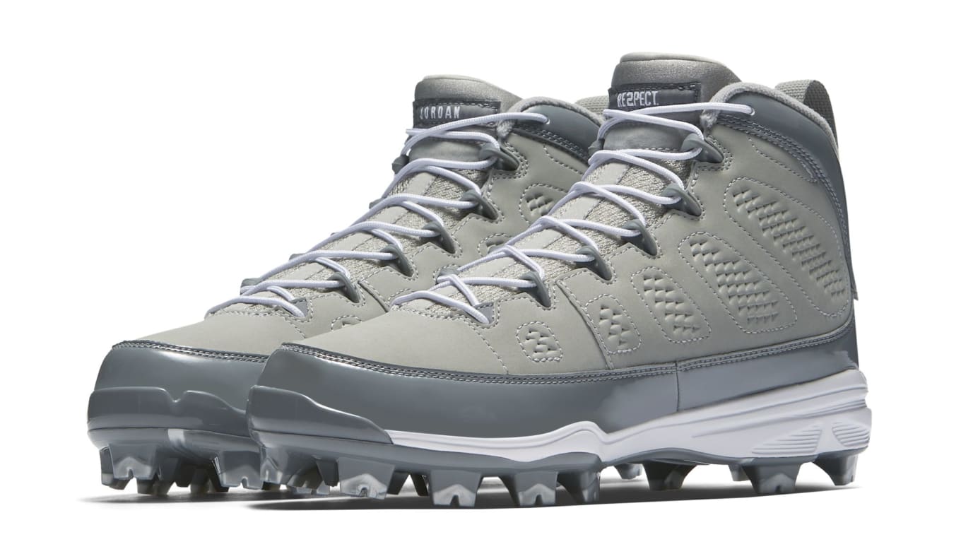 retro 9 cleats