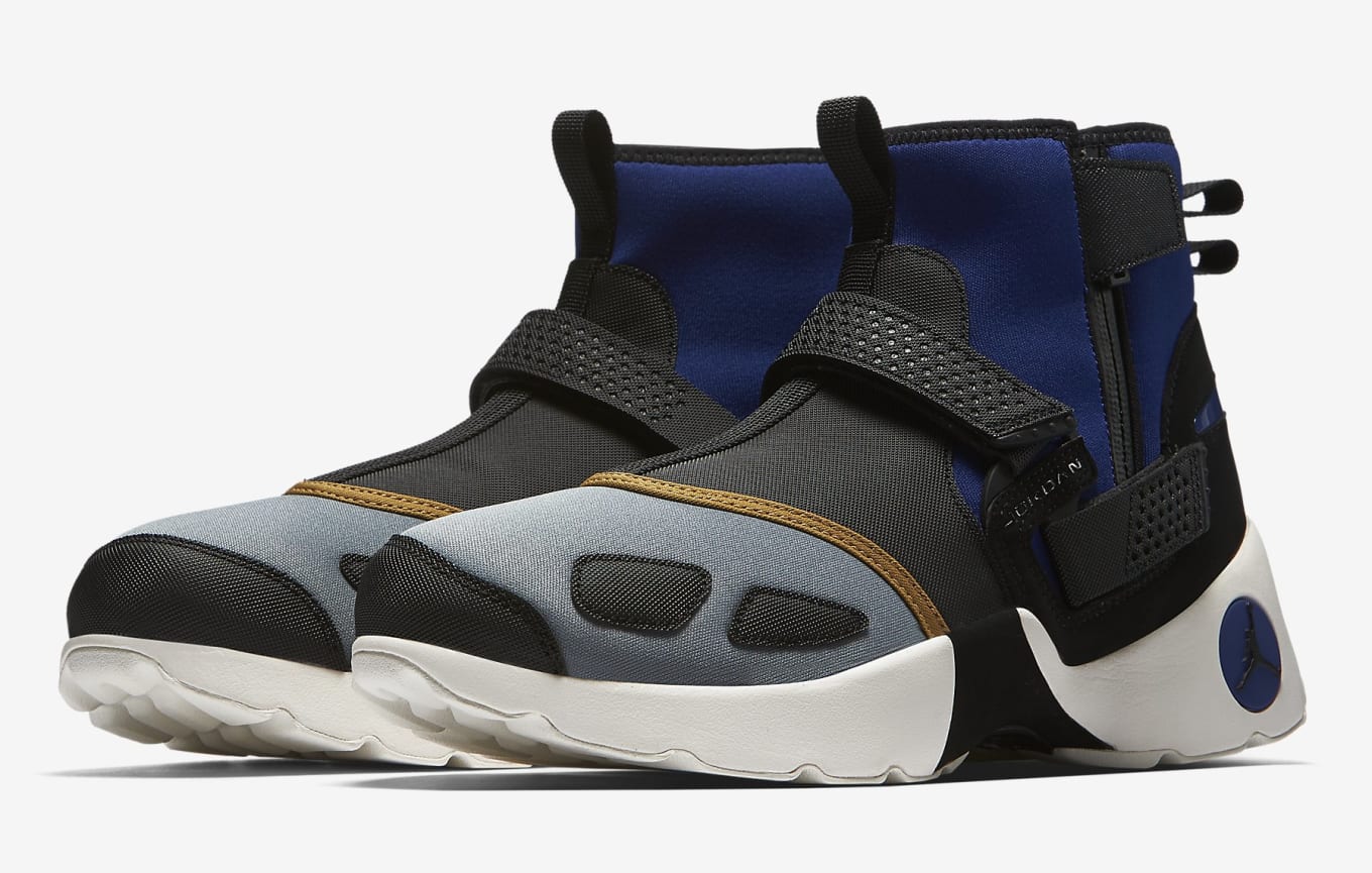 nike air jordan trunner lx high