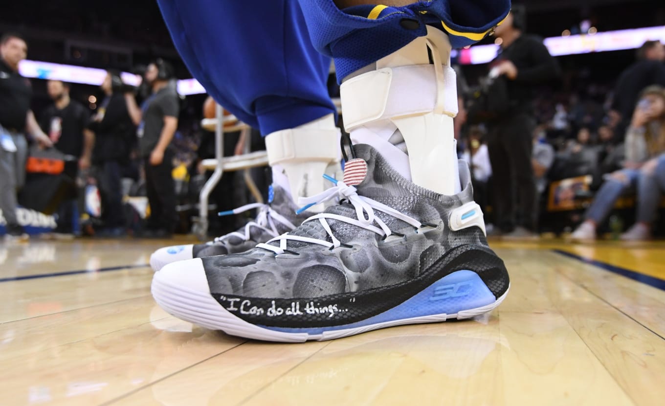 Moon Landing' Sneakers