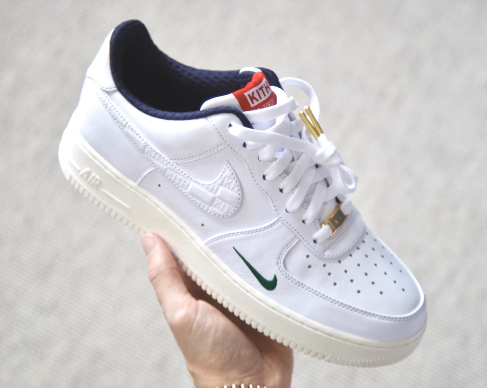 how to lace air force 1 tight