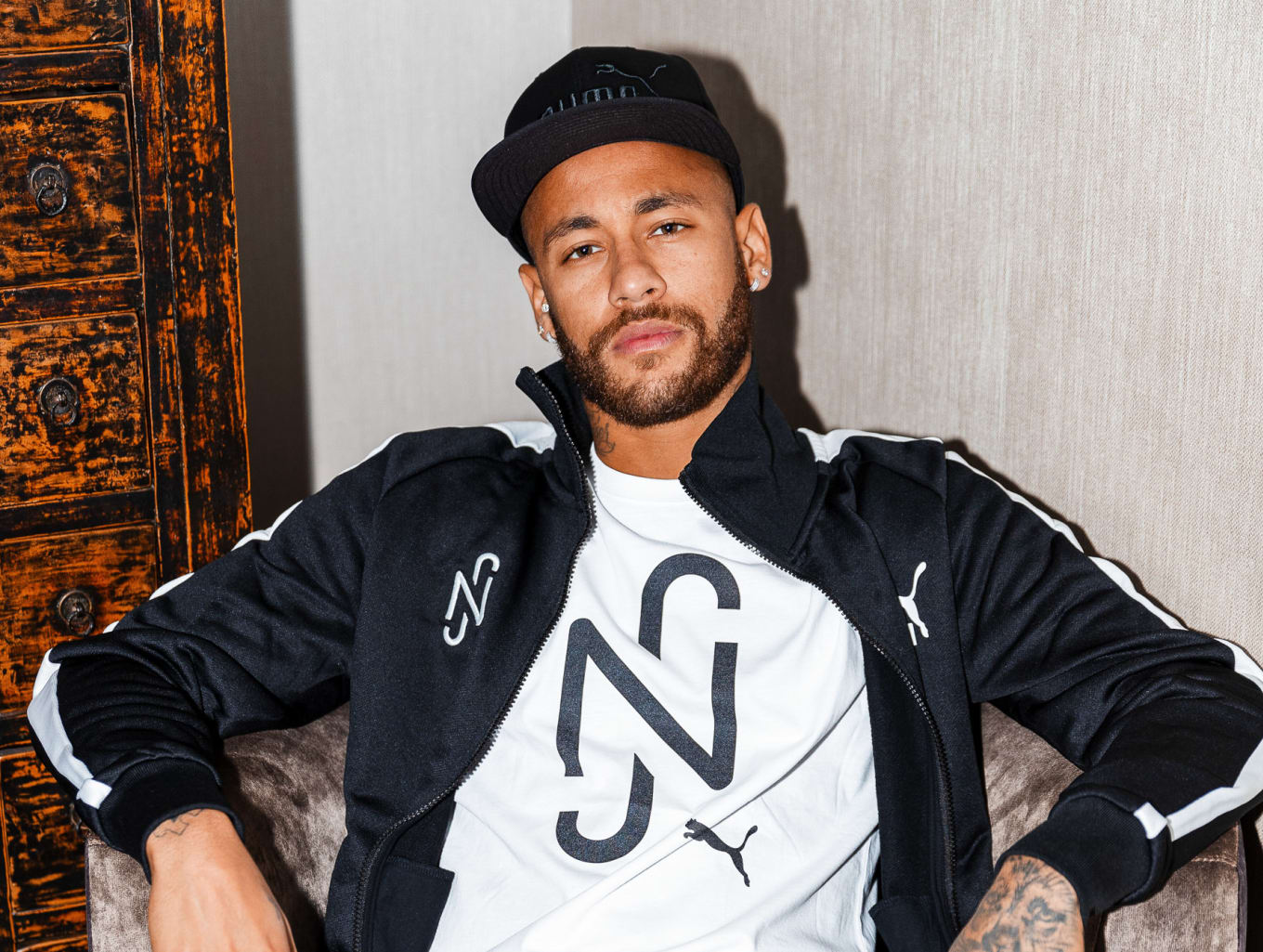 Neymar Officially Signs With Puma Sole Collector
